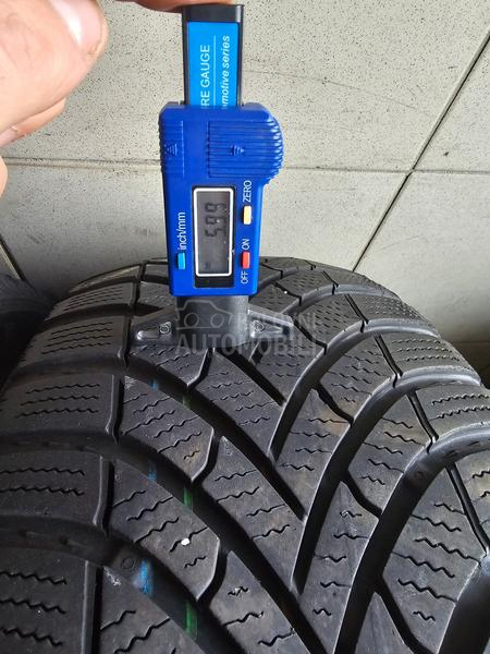 Semperit 215/60 R16 Zimska