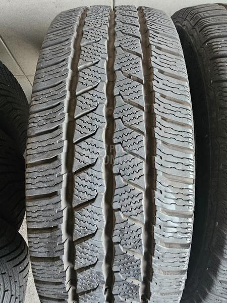 Continental 215/65 R16 Zimska