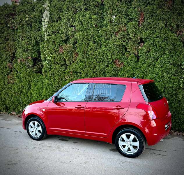 Suzuki Swift 4X4 114000 K M CH
