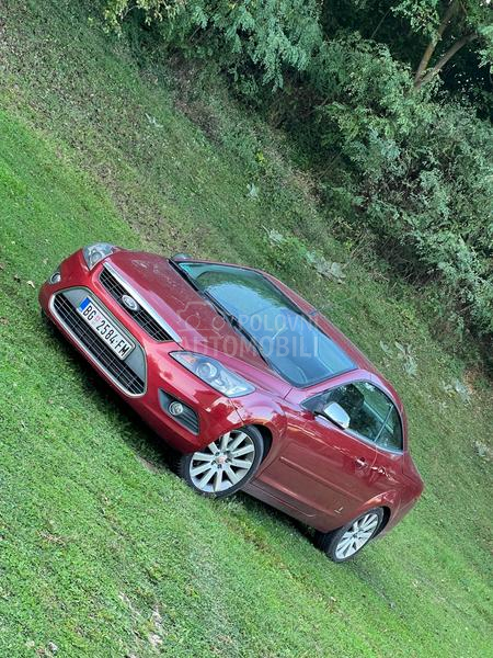 Ford Focus kupe Cabrio
