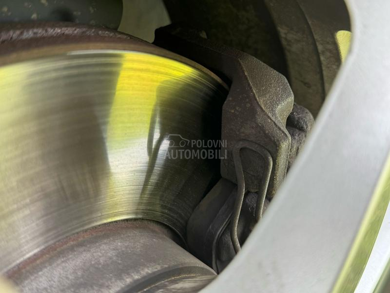 Volkswagen Touran 1.6 TDI