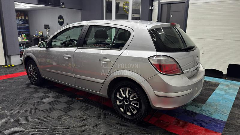 Opel Astra H 1.4