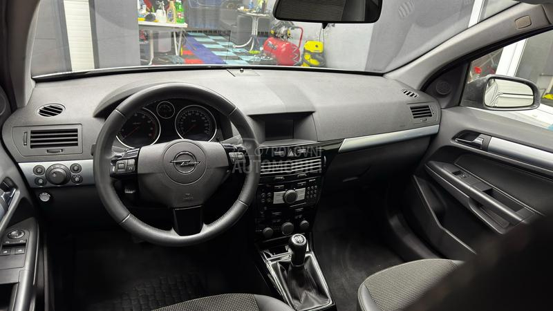 Opel Astra H 1.4