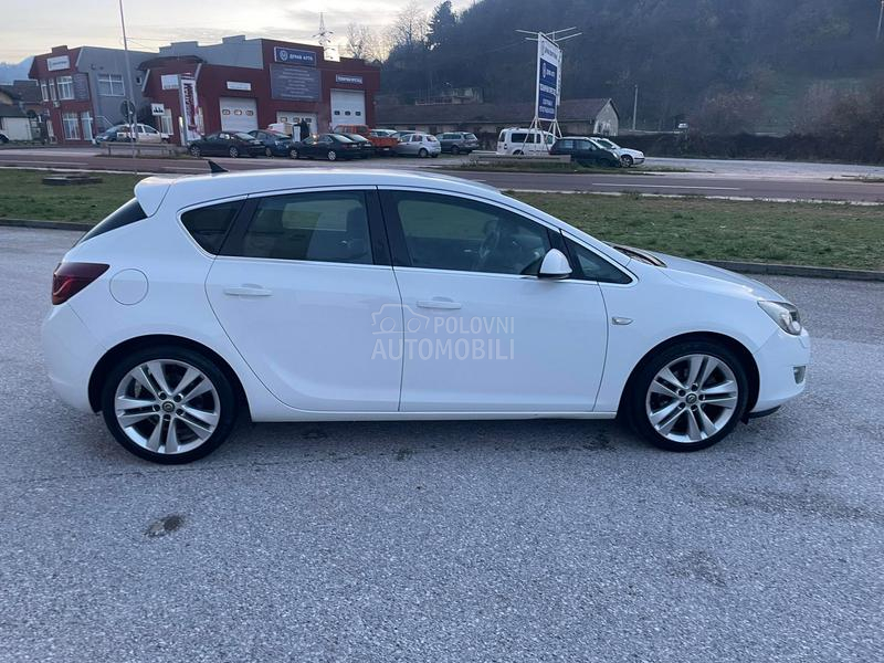 Opel Astra J 1.7 cdti Cosmo