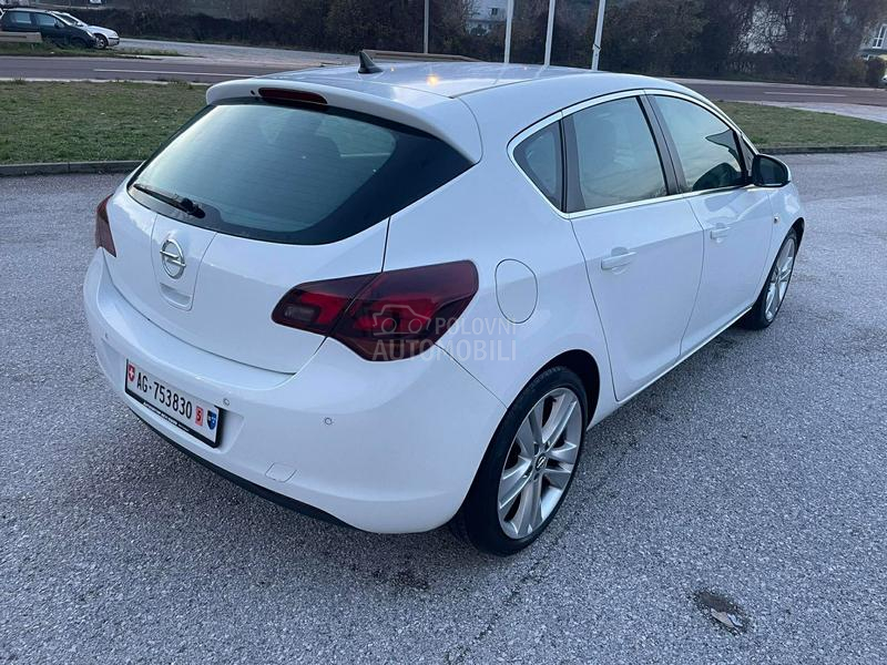 Opel Astra J 1.7 cdti Cosmo