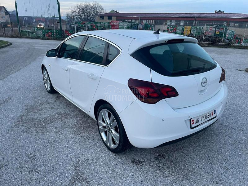 Opel Astra J 1.7 cdti Cosmo