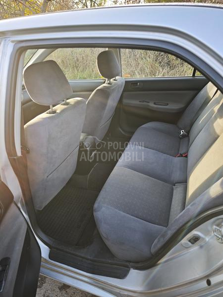 Mitsubishi Lancer Salon 1.3 SD MPI COM