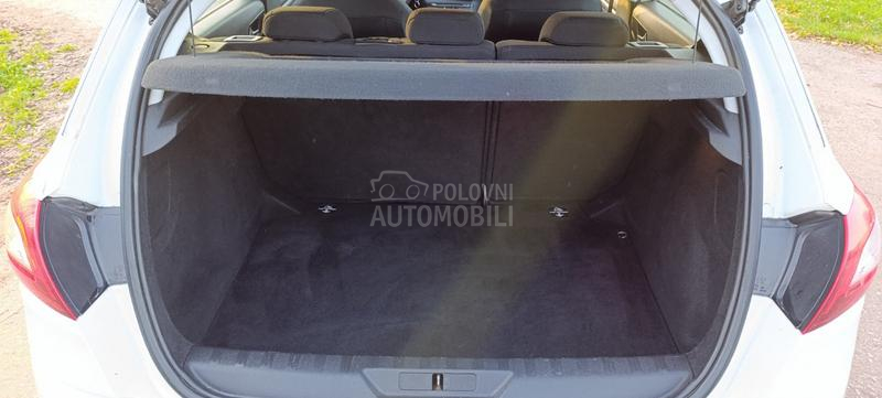 Peugeot 308 1.6 eHDI