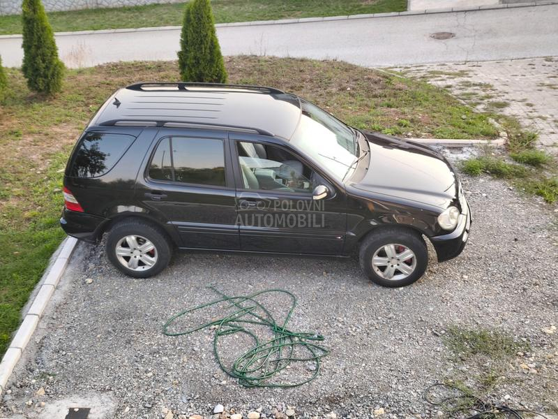 Mercedes Benz ML 270 2.7 cdi