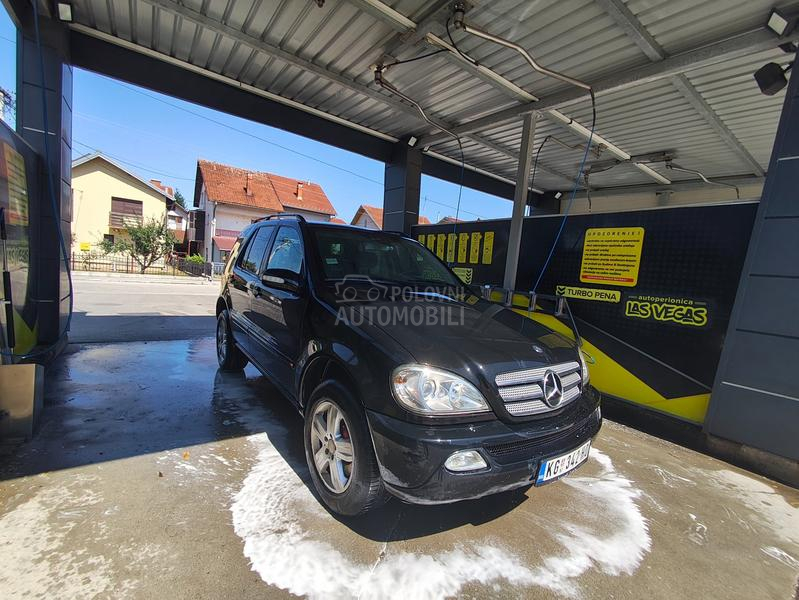 Mercedes Benz ML 270 2.7 cdi