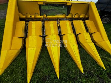 New Holland Kukuruz Adapter 5.70