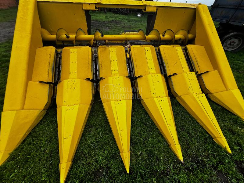 New Holland Kukuruz Adapter 5.70