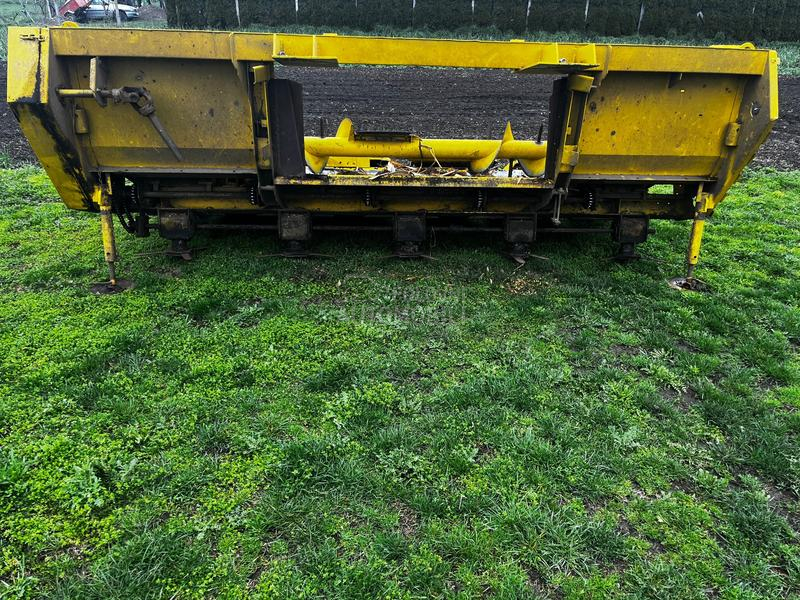 New Holland Kukuruz Adapter 5.70