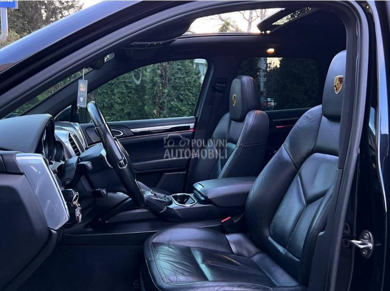 Porsche Cayenne 3.0TDI PANO/8 BRZ