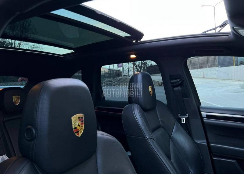 Porsche Cayenne 3.0TDI PANO/8 BRZ