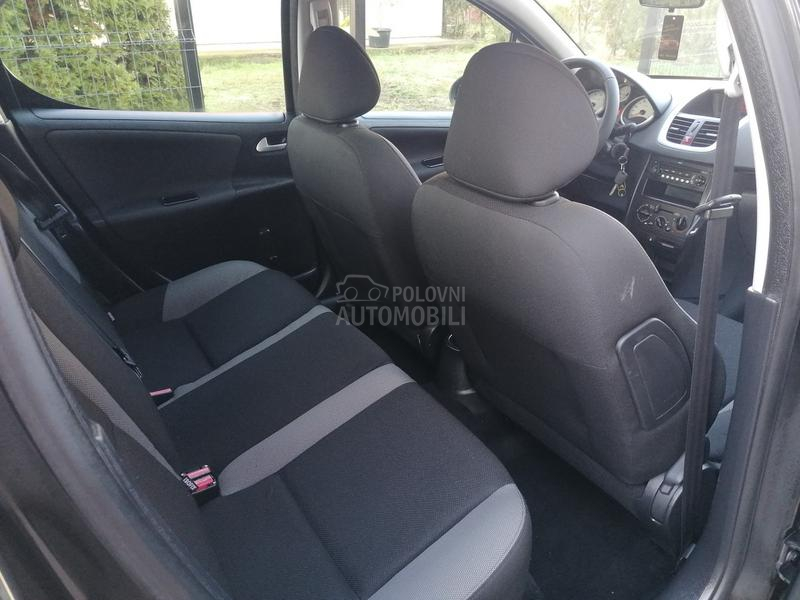 Peugeot 207 1.4i EDITION CH