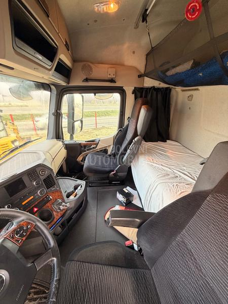 Mercedes Benz Actros 1843