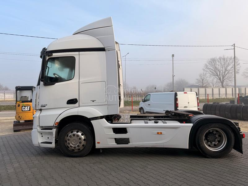 Mercedes Benz Actros 1843