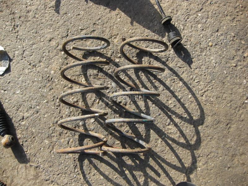 Zadnje opruge i amortizeri