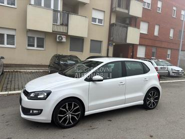 Volkswagen Polo NAV FUL L