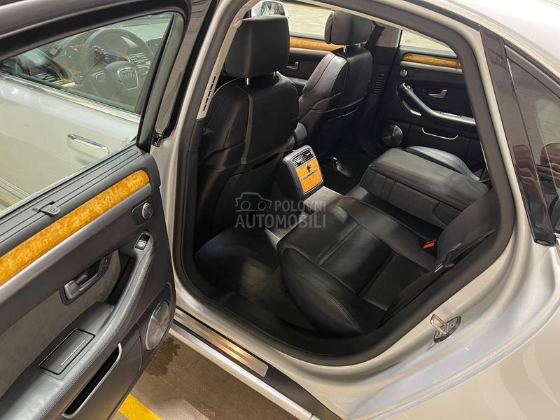 Audi A8 4.2 FSi