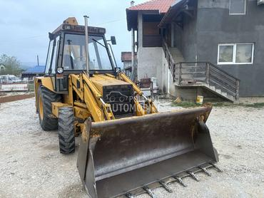 JCB 3CXT
