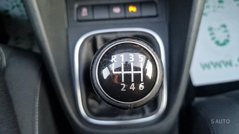 Volkswagen Golf 6 KREDlTl/XENON