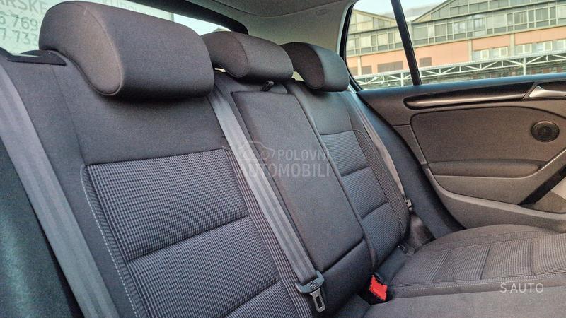 Volkswagen Golf 6 KREDlTl/XENON