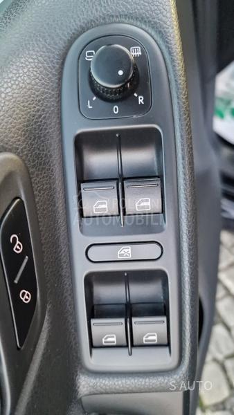 Volkswagen Golf 6 KREDlTl/XENON