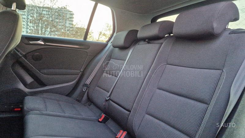 Volkswagen Golf 6 KREDlTl/XENON