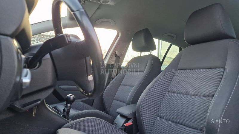 Volkswagen Golf 6 KREDlTl/XENON