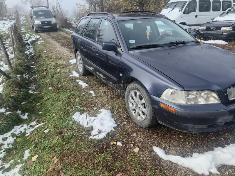 Volvo V40 1,8