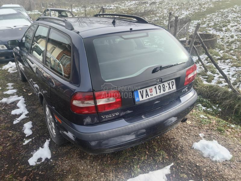 Volvo V40 1,8