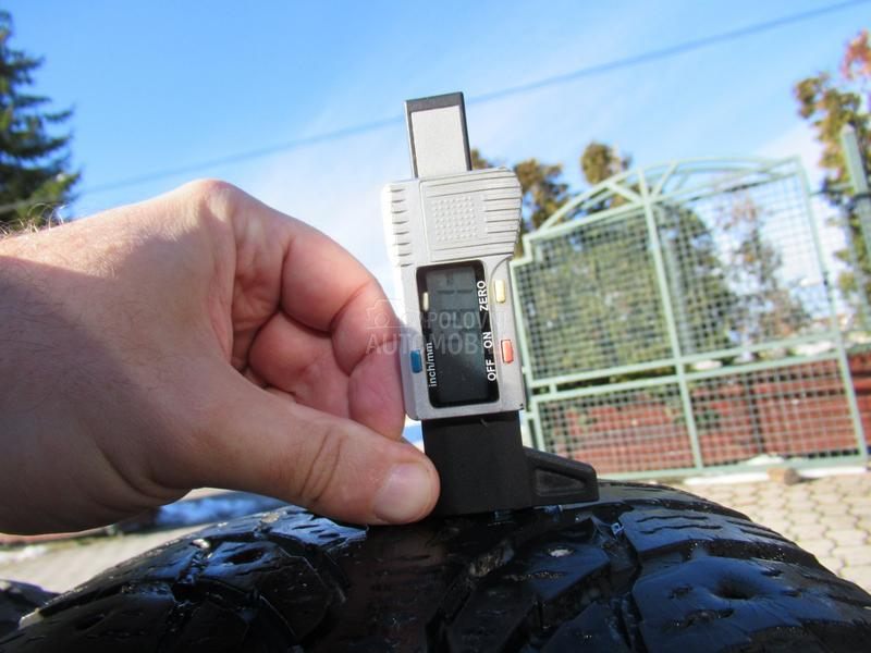 Nokian 215/65 R16 Zimska