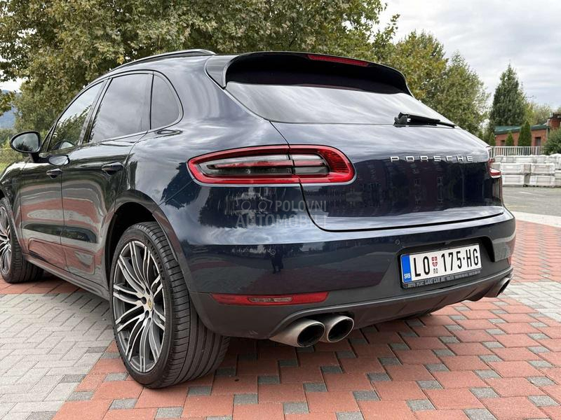 Porsche Macan S