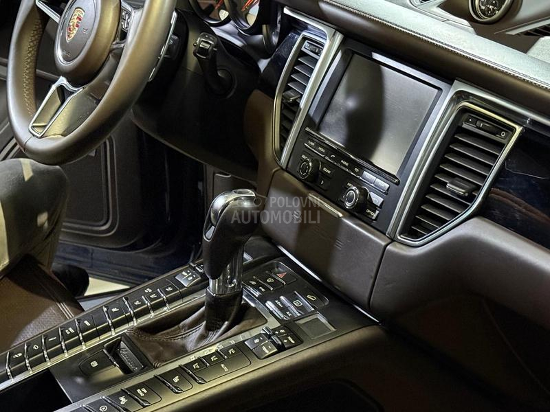 Porsche Macan S