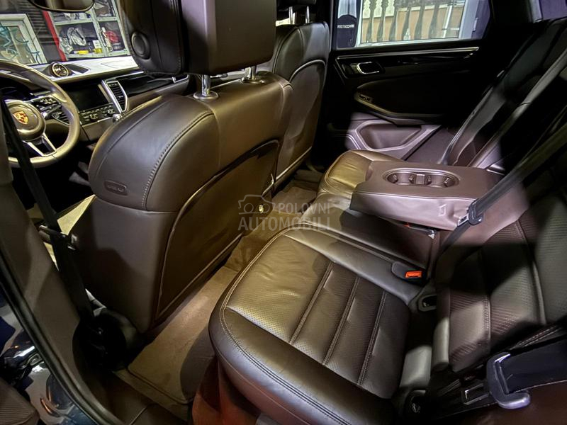 Porsche Macan S