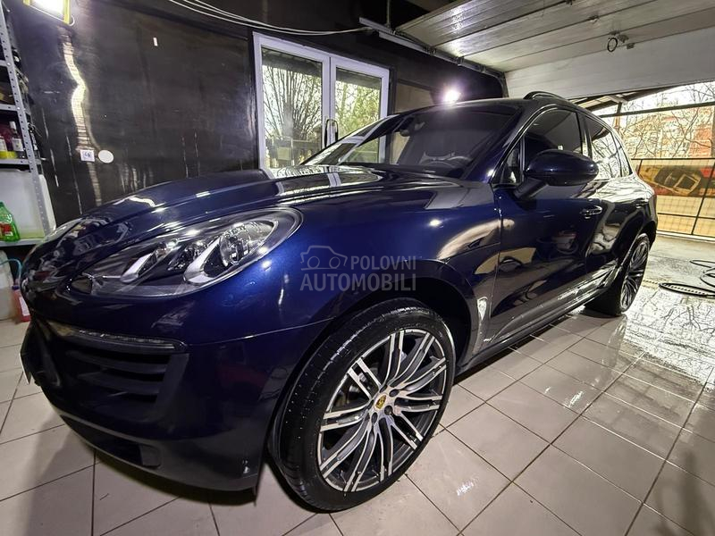 Porsche Macan S