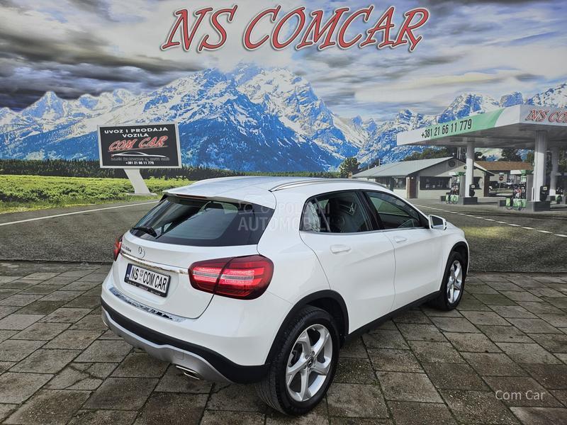 Mercedes Benz GLA 180 a u t o m a t i c