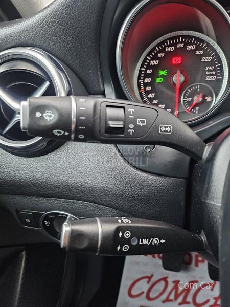 Mercedes Benz GLA 180 a u t o m a t i c