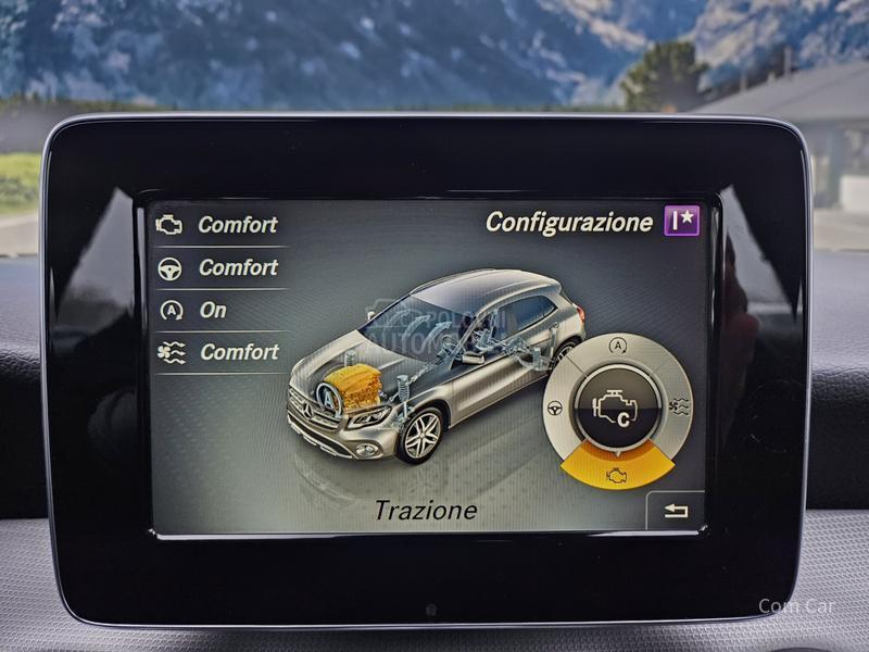 Mercedes Benz GLA 180 a u t o m a t i c