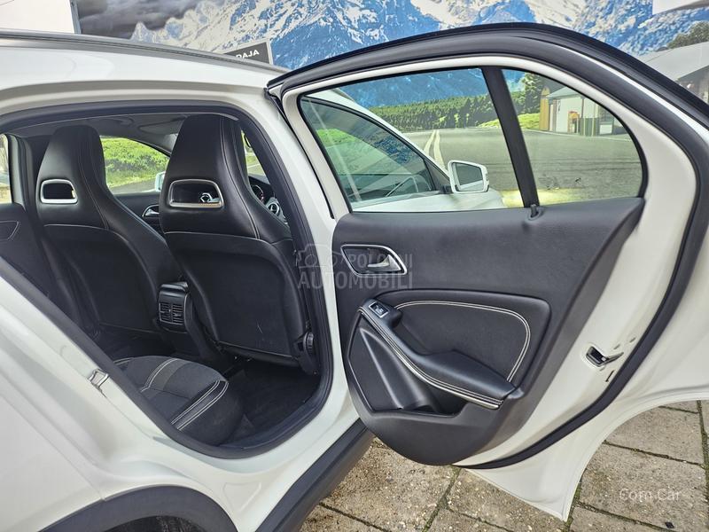 Mercedes Benz GLA 180 a u t o m a t i c