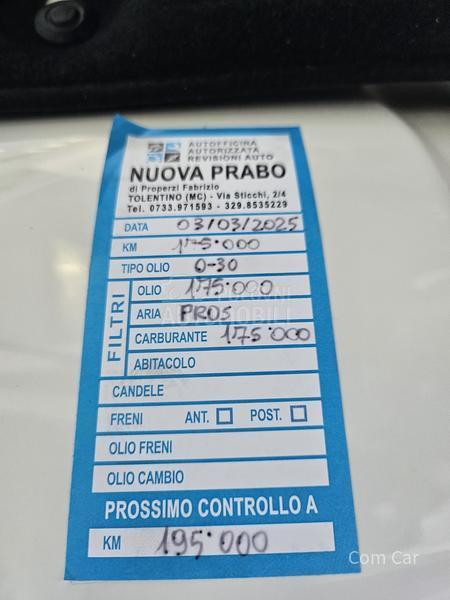 Mercedes Benz GLA 180 a u t o m a t i c