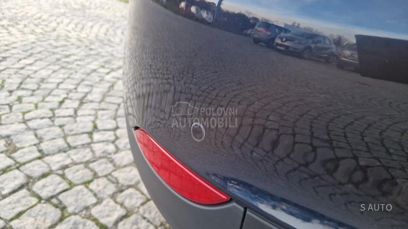 Renault Megane KREDlTl/PAN0RAMA