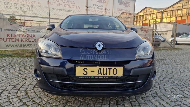 Renault Megane KREDlTl/PAN0RAMA
