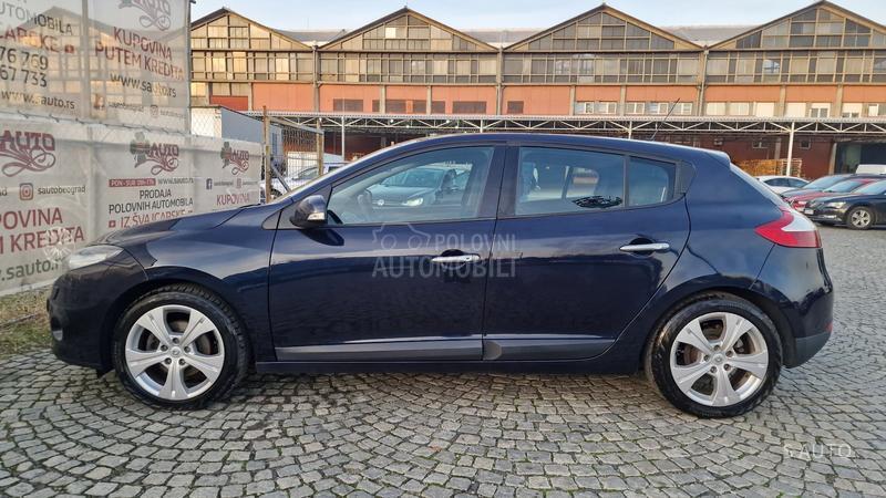 Renault Megane KREDlTl/PAN0RAMA