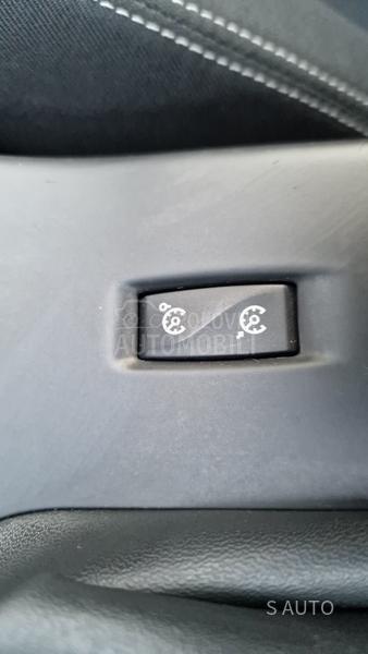 Renault Megane KREDlTl/PAN0RAMA