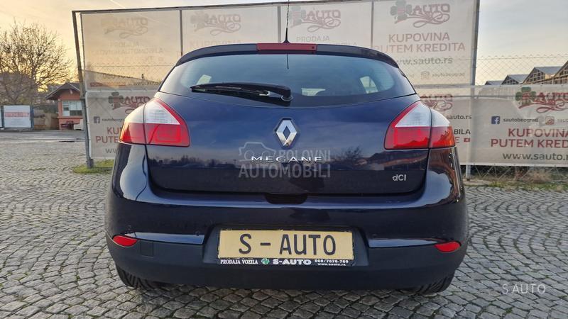 Renault Megane KREDlTl/PAN0RAMA