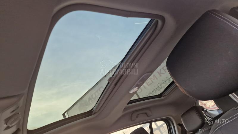 Renault Megane KREDlTl/PAN0RAMA