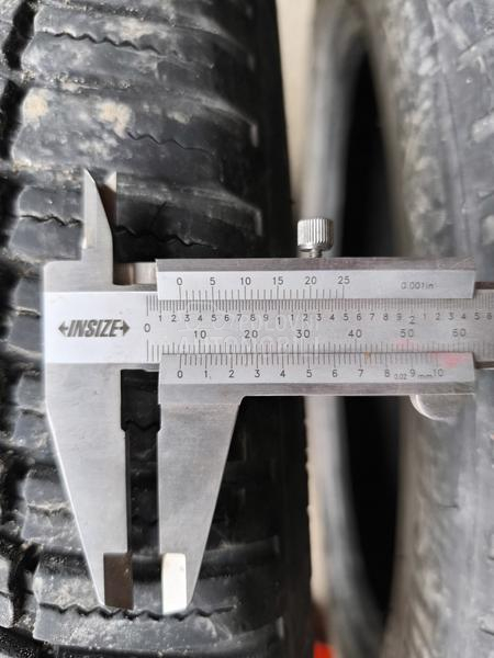 Bridgestone 215/50 R18 Zimska